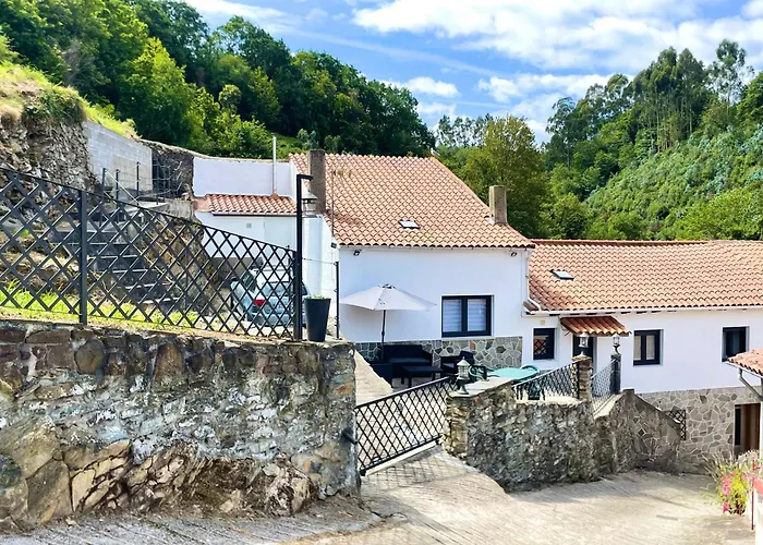 Casa Santi Y Laura